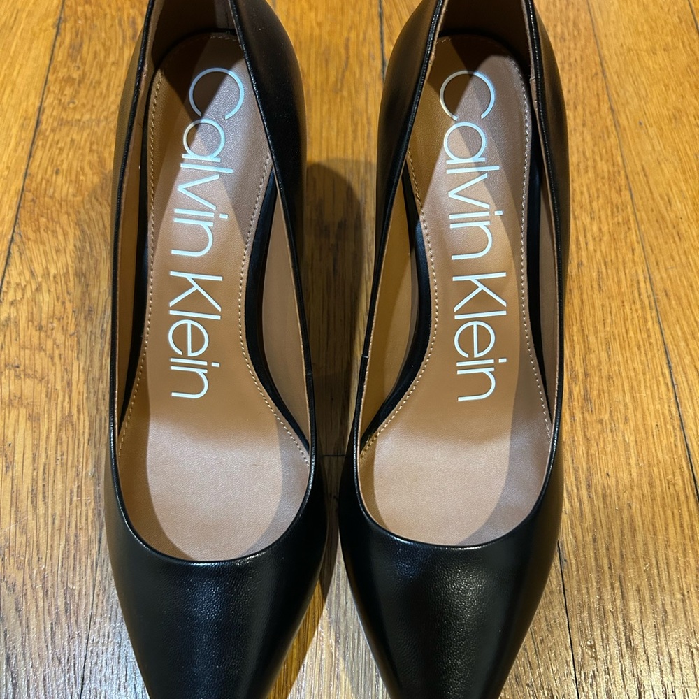 Calvin Klein Black Heels Elegant Pointed Toe